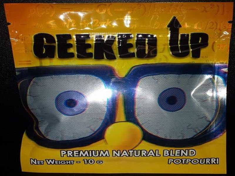LEAD Technologies Inc. V1.01 Geeked Up herbal incense - premium aromatic blend in sealed pack